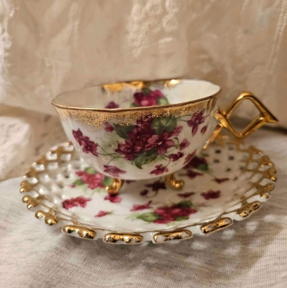 Meet the Posher💫Vintage, eclectic, bright pieces of clothing and accessories💫 - Picture 8 of 9